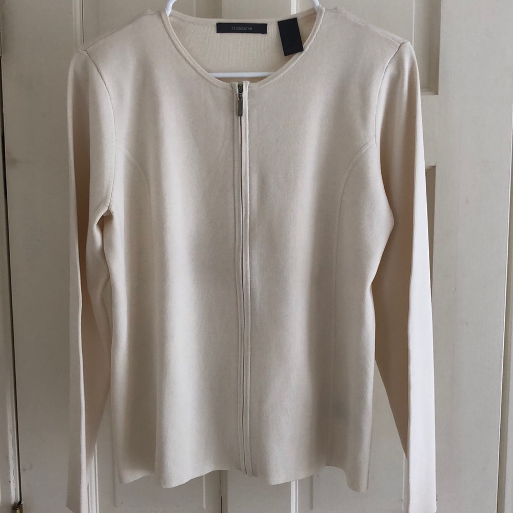 LAST CALL BEFORE THREDUP! 
Liz Claiborne ZIP Up Ecru Cardigan Size Large